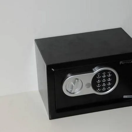 Πανσιόν La Perla 3*