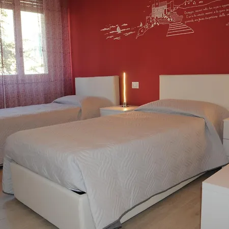 Πανσιόν La Perla 3*