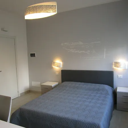 La Perla Guest house
