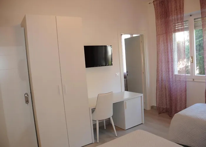 Πανσιόν La Perla